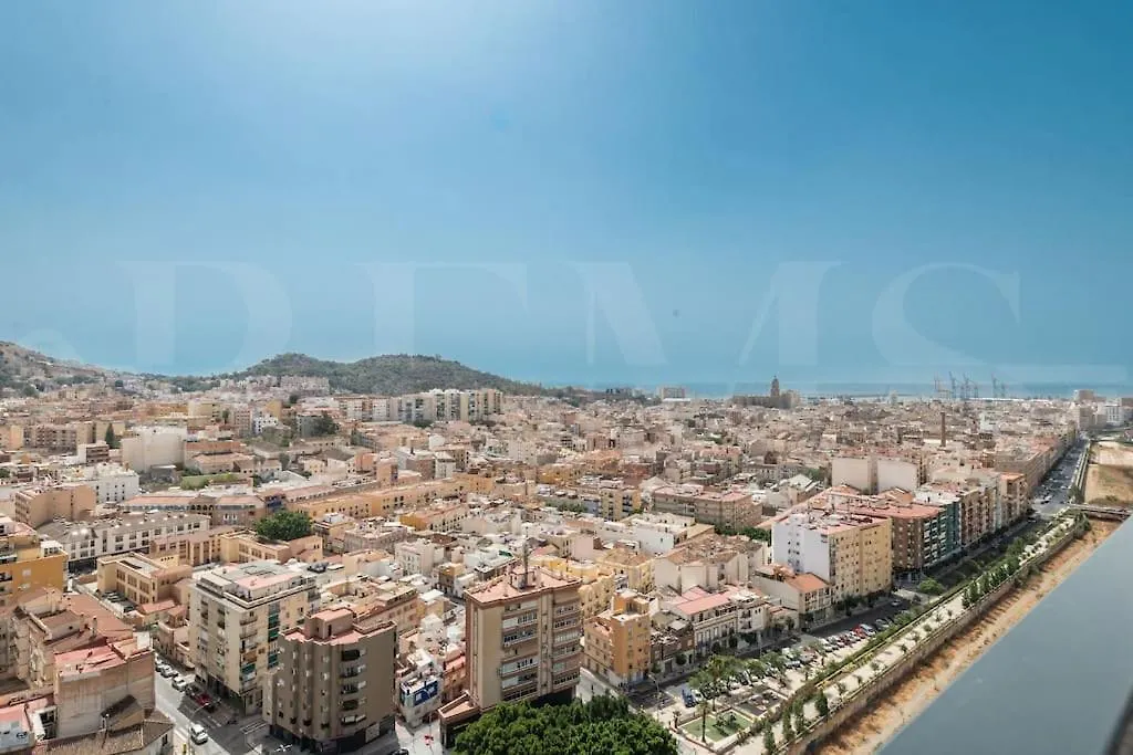 דירות מאלגה Unique Views From The 21St Floor & Terrace By Rems